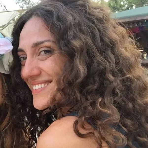 Büşra Ekşi